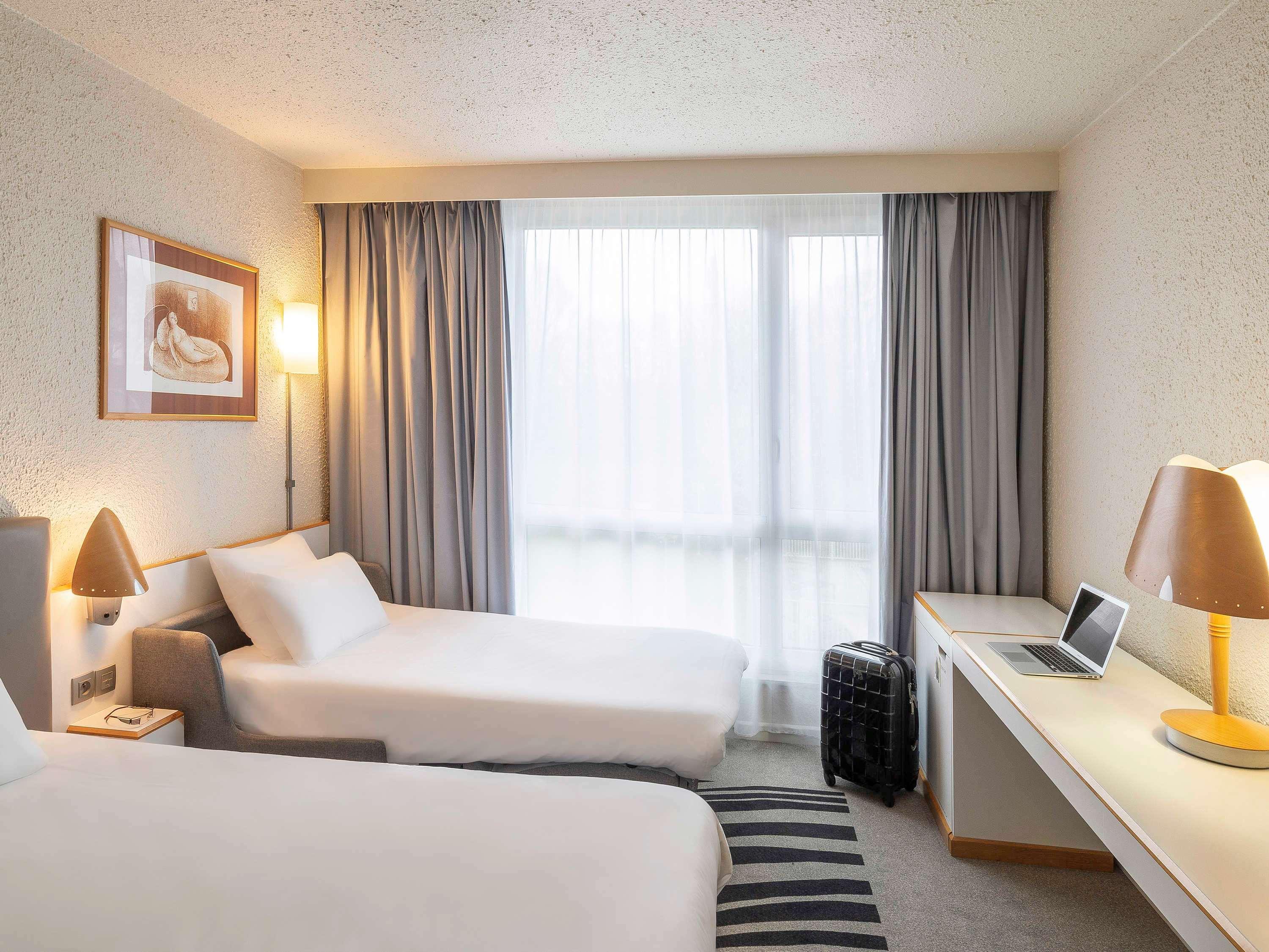 Hôtel Novotel Valenciennes Rouvignies Esterno foto
